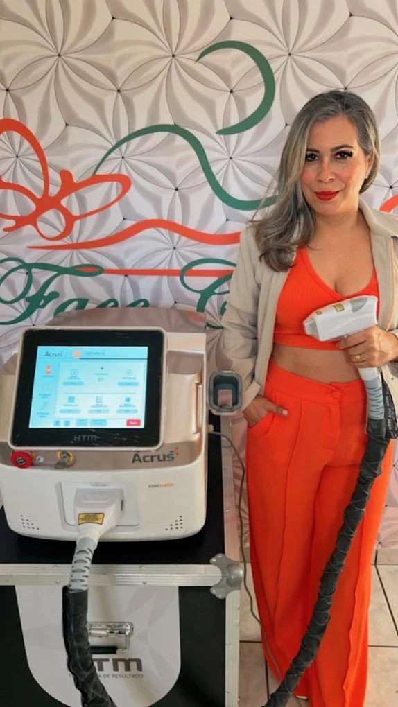 Equipamento de depilação a laser Acrus usado na Face Corpore